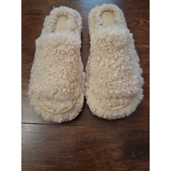 Beach By Matisse Frost Sandal Cozy Fuzzy Soft Platform Brand New Women Size 7M - Picture 2 of 9